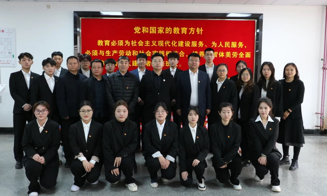 bat365在线中国登录入口举行院领导与团学干部见面会